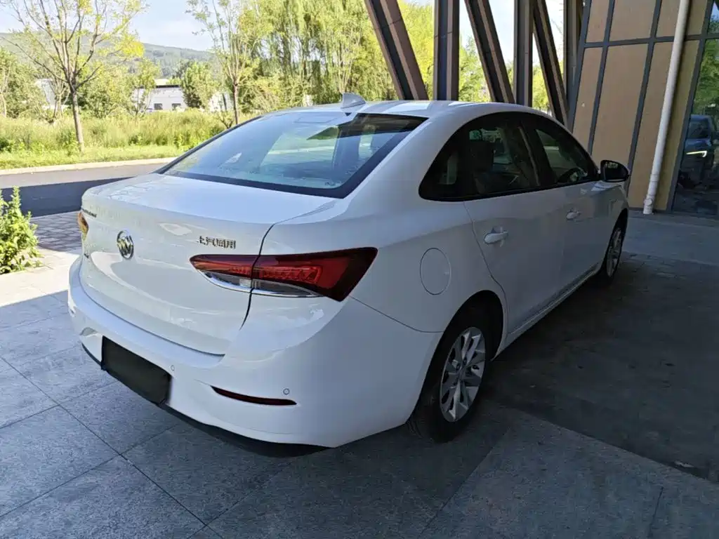 Buick Excelle — миниатюра 7
