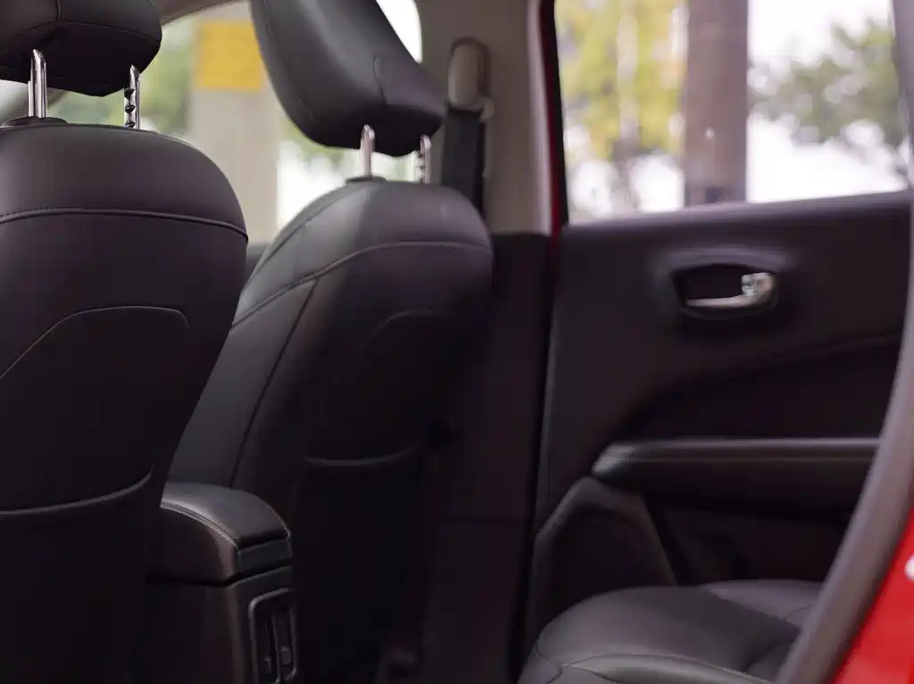 Jeep Compass — миниатюра 8