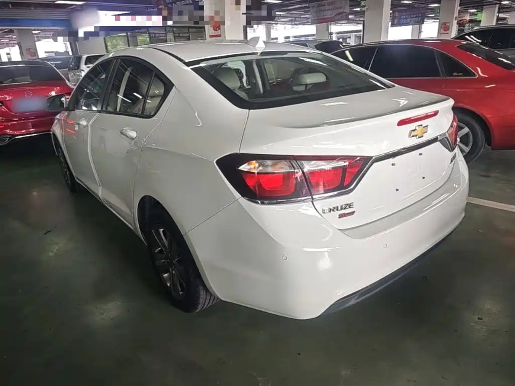 Chevrolet Cruze — миниатюра 5