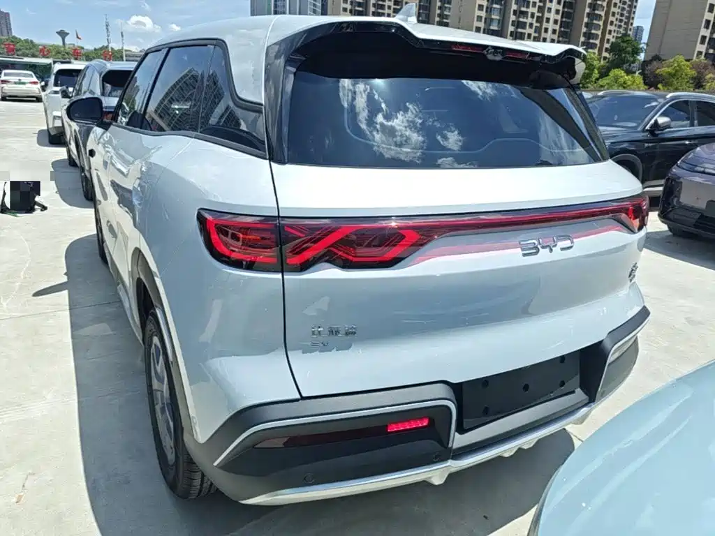 BYD Yuan UP — миниатюра 5