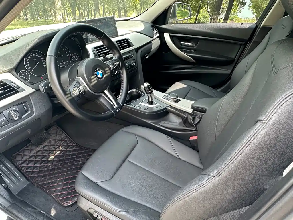 BMW 3 Series — миниатюра 4
