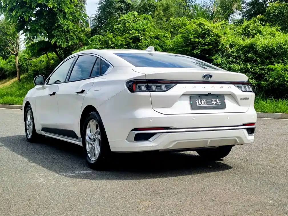 Ford Mondeo — миниатюра 5