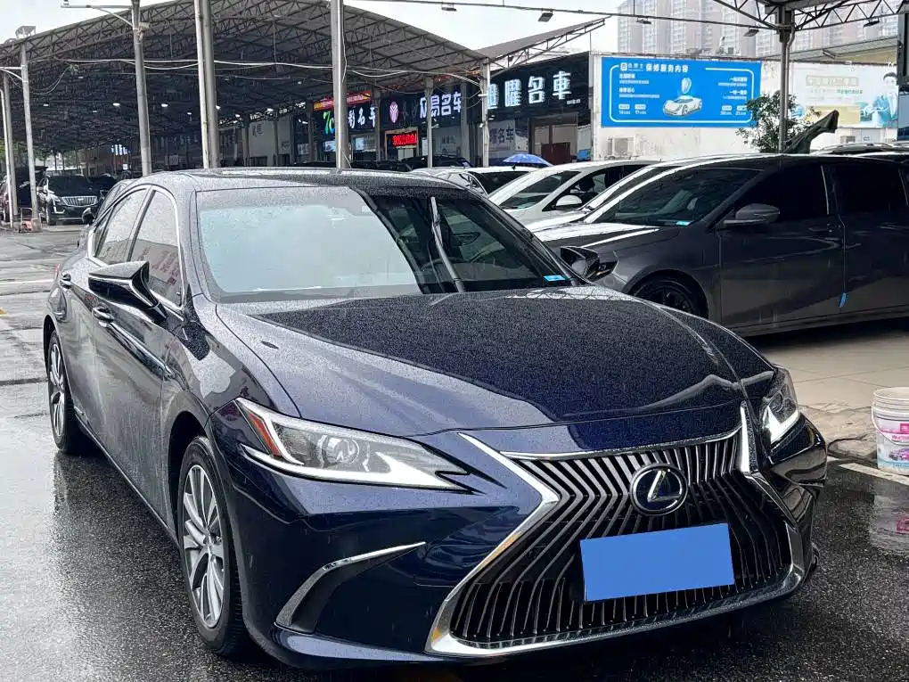 Lexus ES — миниатюра 2