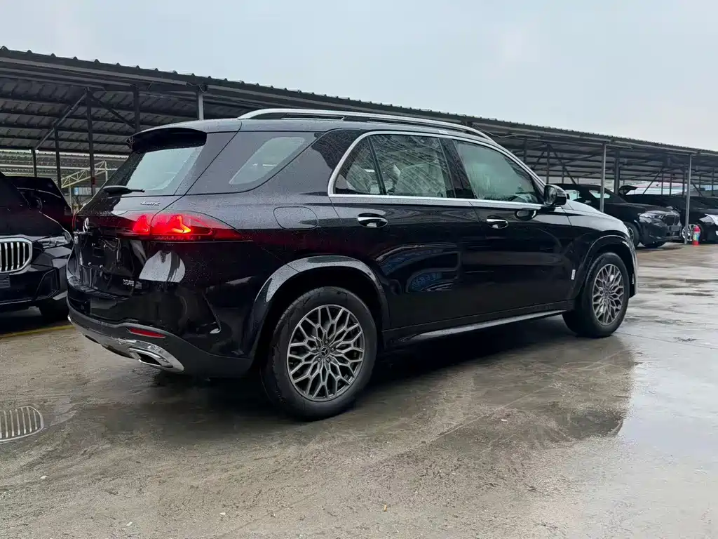 Mercedes-Benz GLE — миниатюра 9