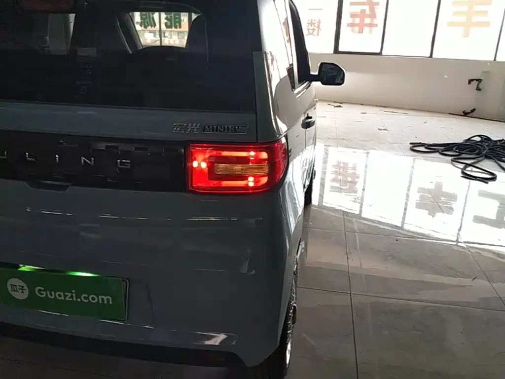 Wuling MINIEV — миниатюра 8
