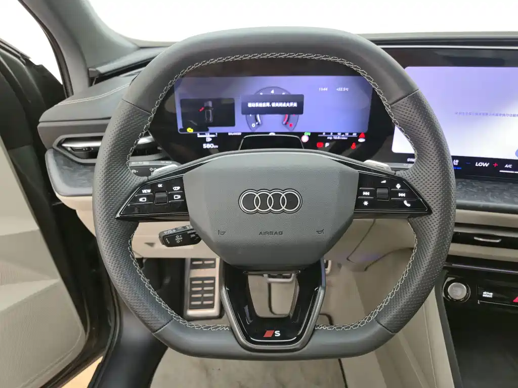 Audi Q5L — миниатюра 7