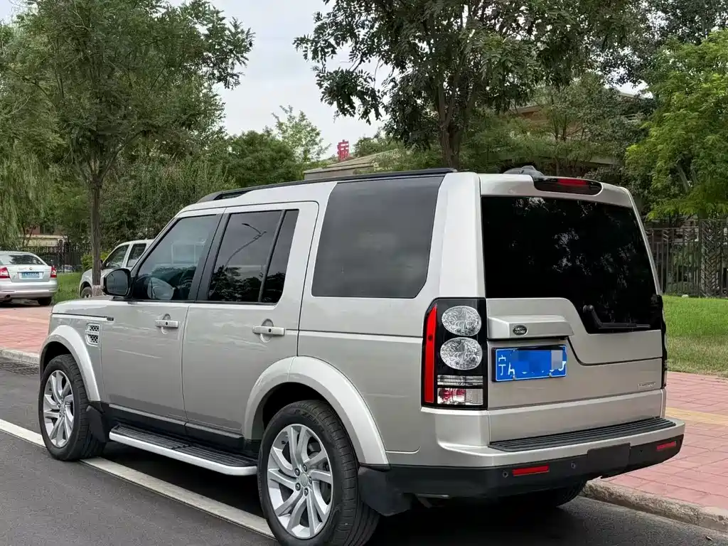 Land Rover Discovery — миниатюра 2
