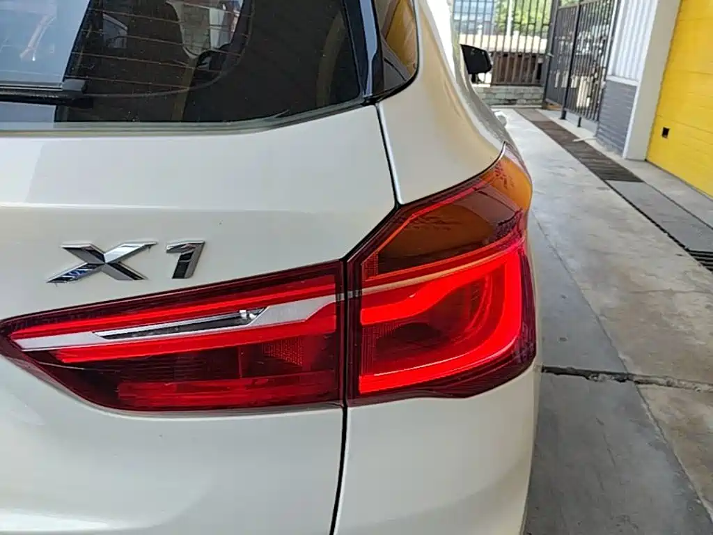BMW X1 — миниатюра 8