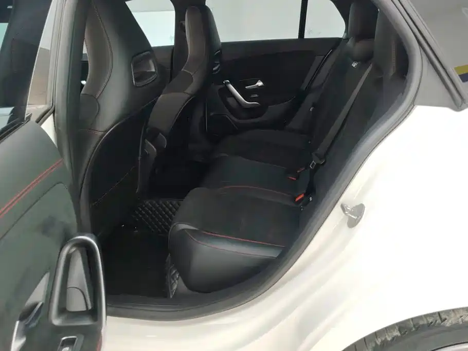 Mercedes-Benz CLA (Import) — миниатюра 11