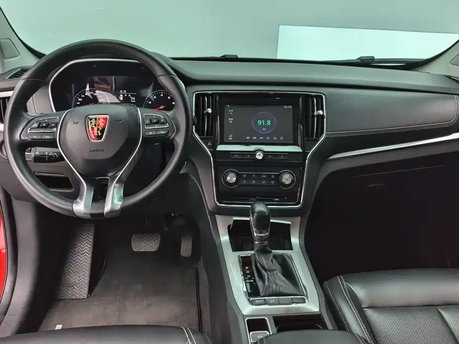 Roewe RX5 — миниатюра 12