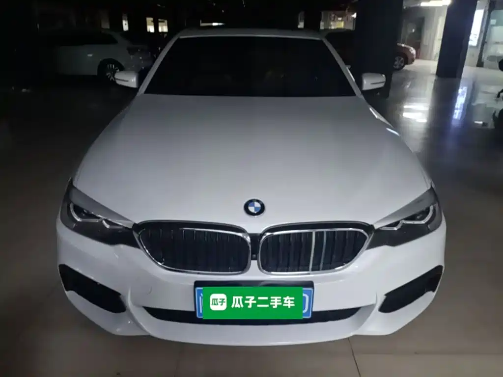 BMW 5 Series — миниатюра 3