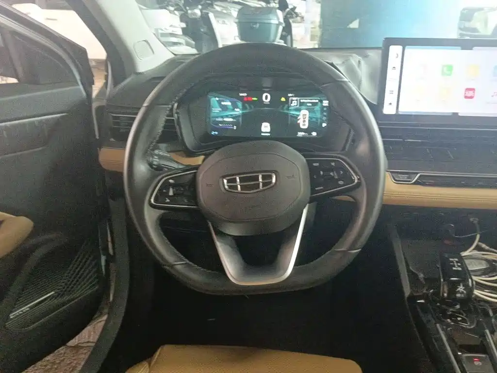 Geely L HiP — миниатюра 7