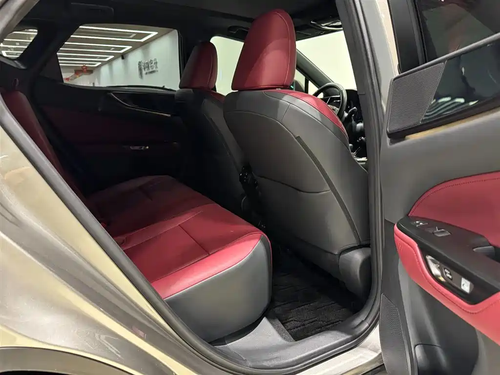 Lexus NX — миниатюра 15