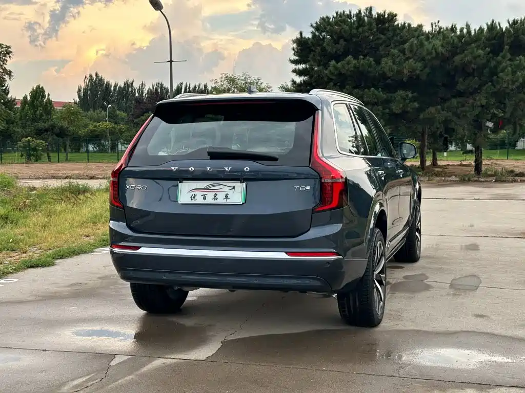 Volvo XC90 PHEV — миниатюра 6
