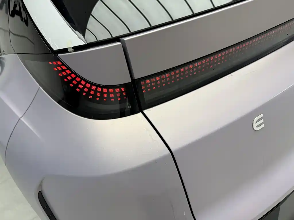 Hyundai EO — миниатюра 5