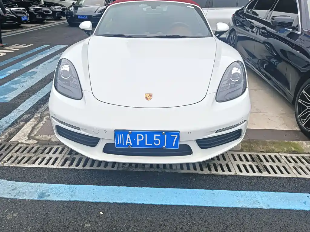 PORSCHE 718
