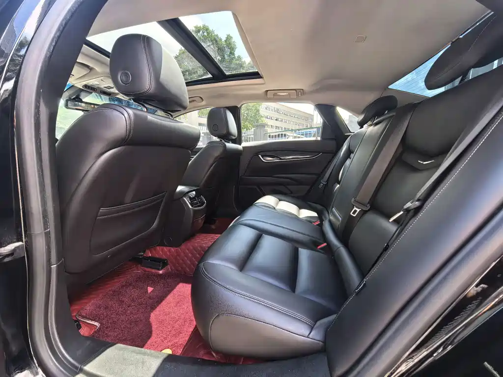 Cadillac XTS — миниатюра 6