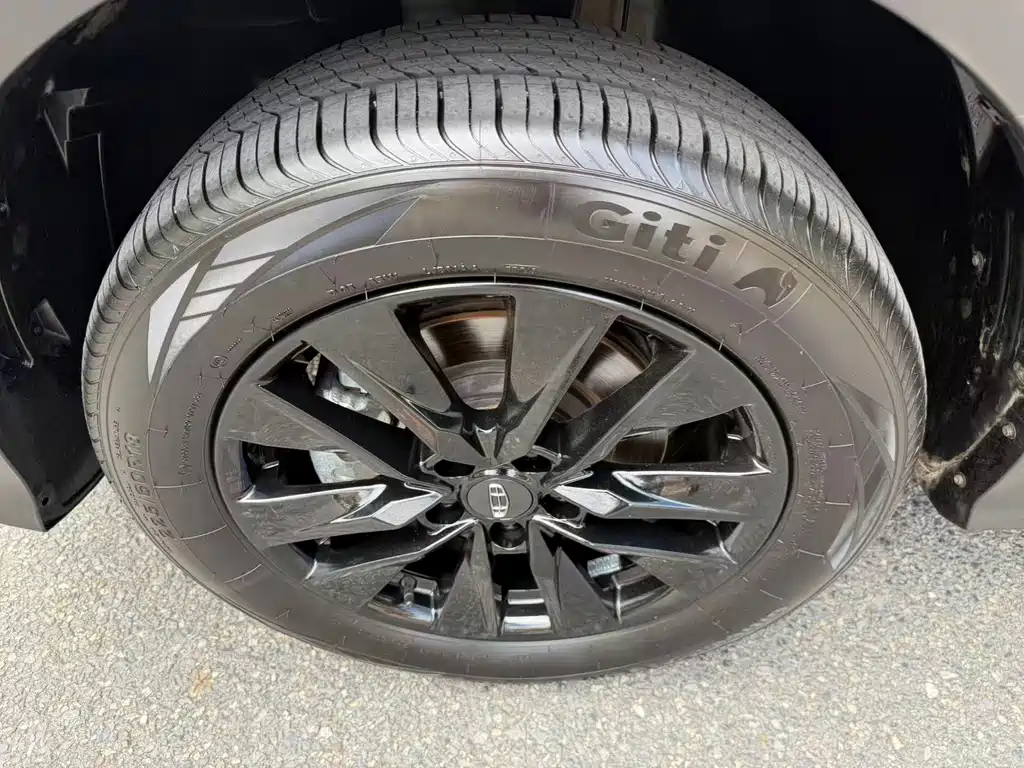 Geely Boyue — миниатюра 17