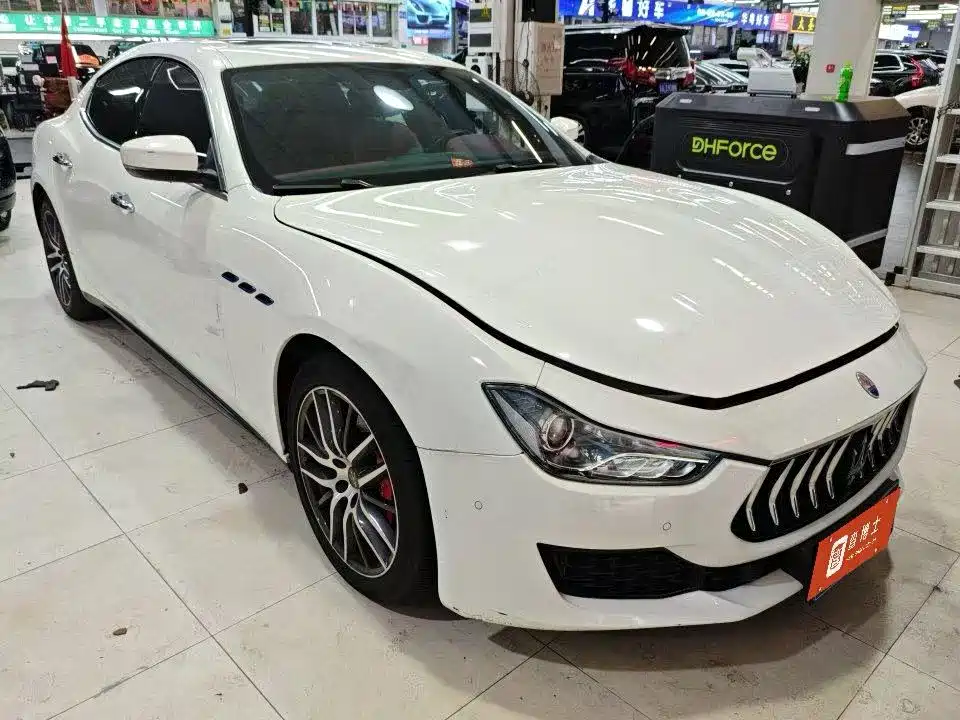 Maserati Ghibli — миниатюра 3