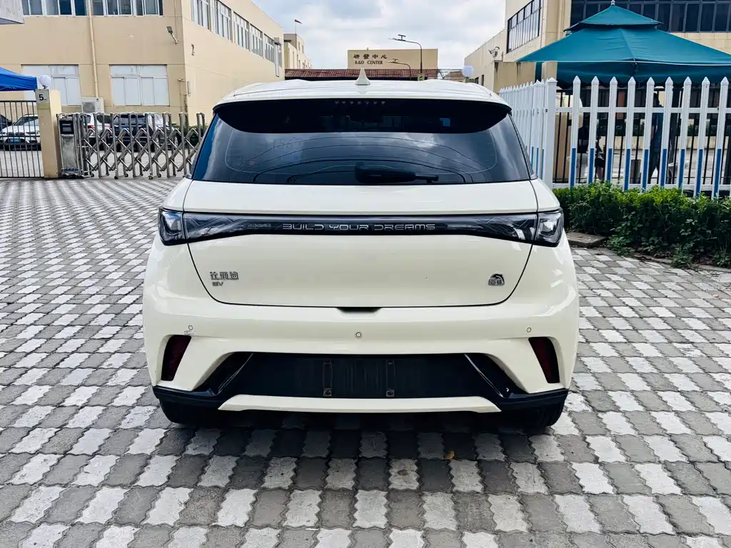 BYD Dolphin — миниатюра 6