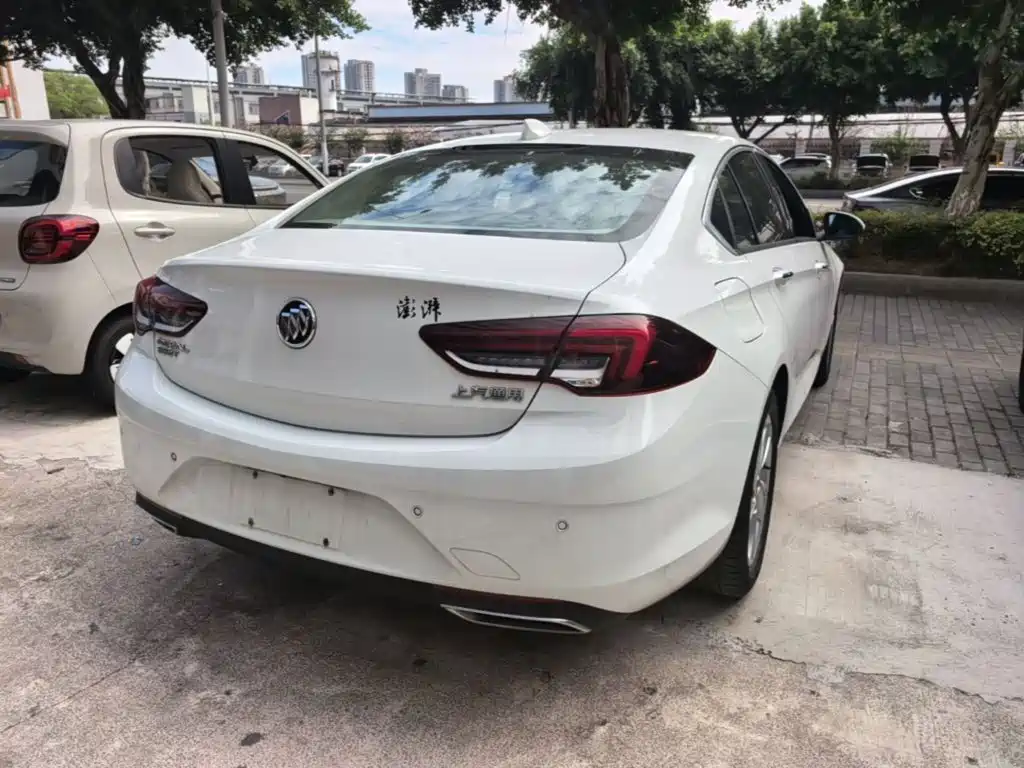 Buick Regal — миниатюра 7