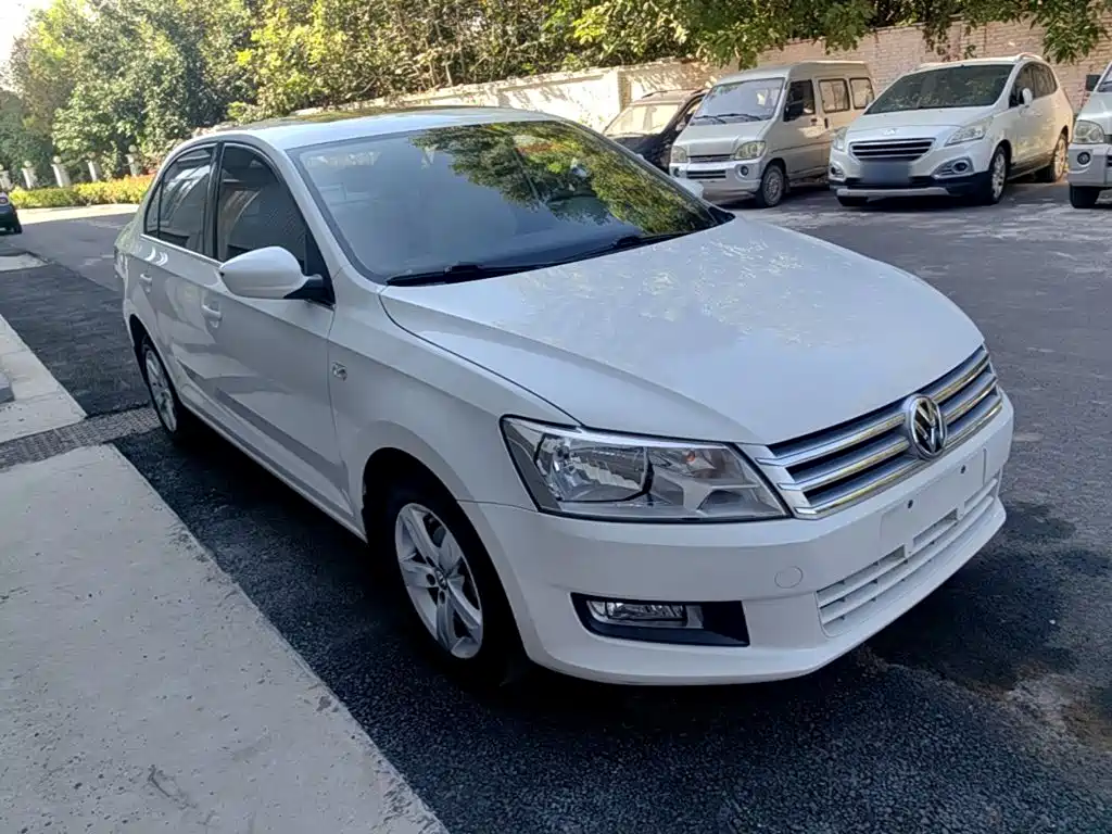 Volkswagen Santana — миниатюра 4