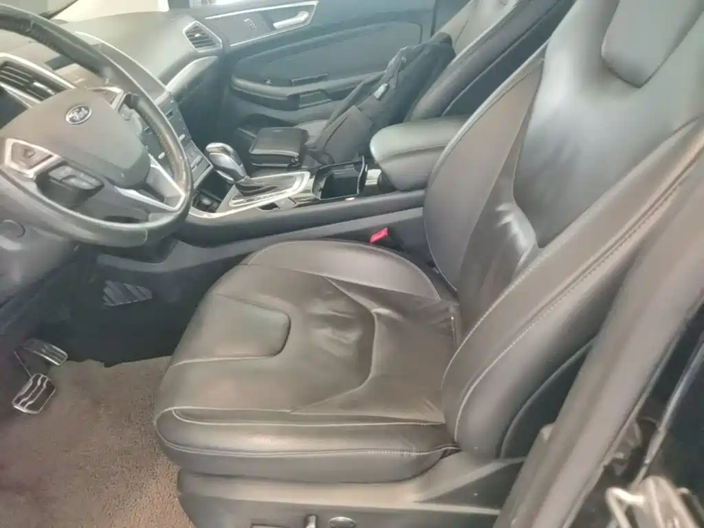 Ford Edge — миниатюра 15