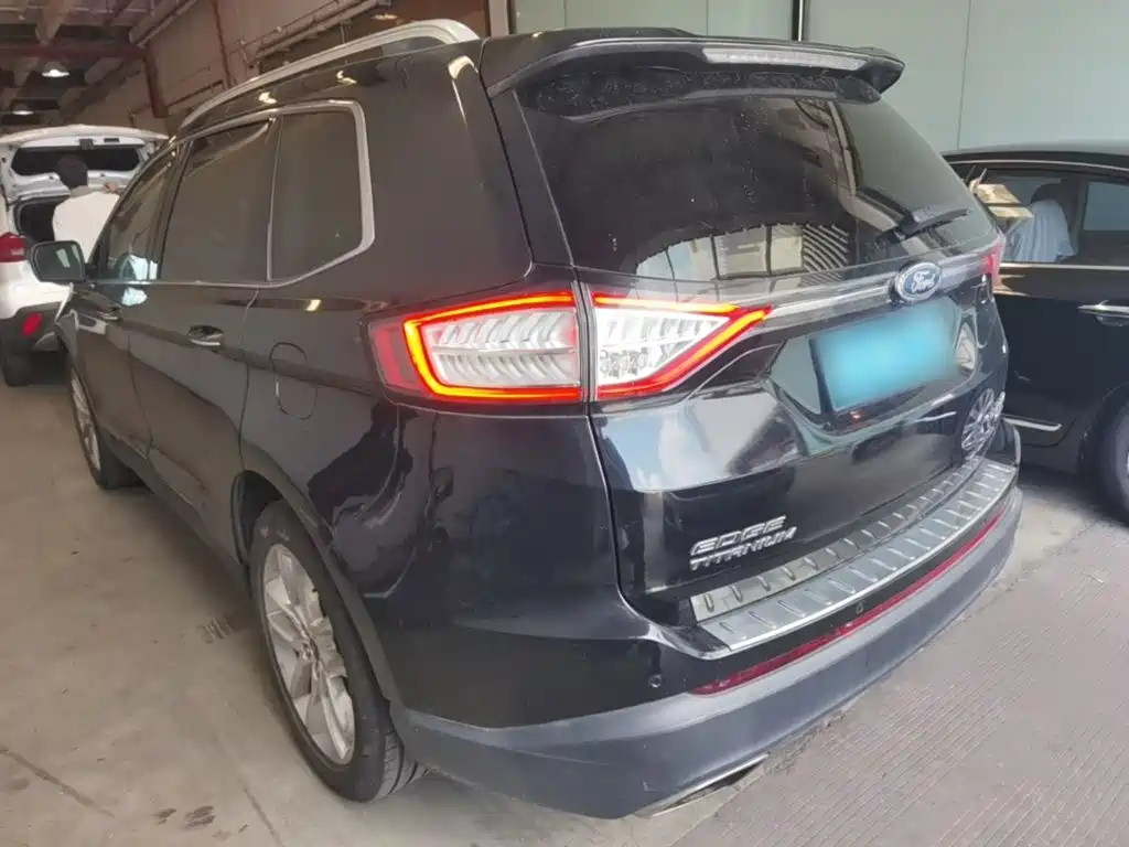 Ford Edge — миниатюра 5