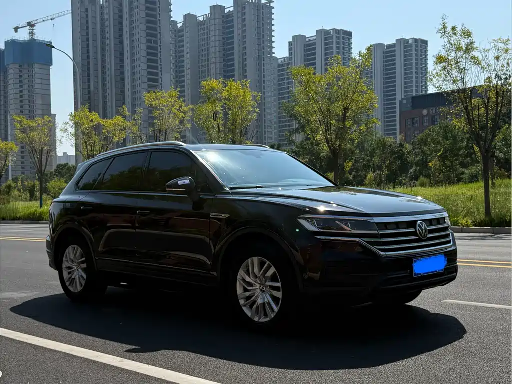 Volkswagen Touareg — миниатюра 3