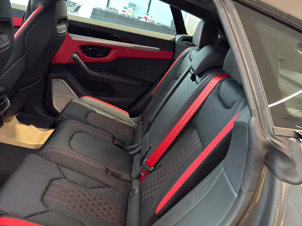 Lamborghini Urus SE — миниатюра 7