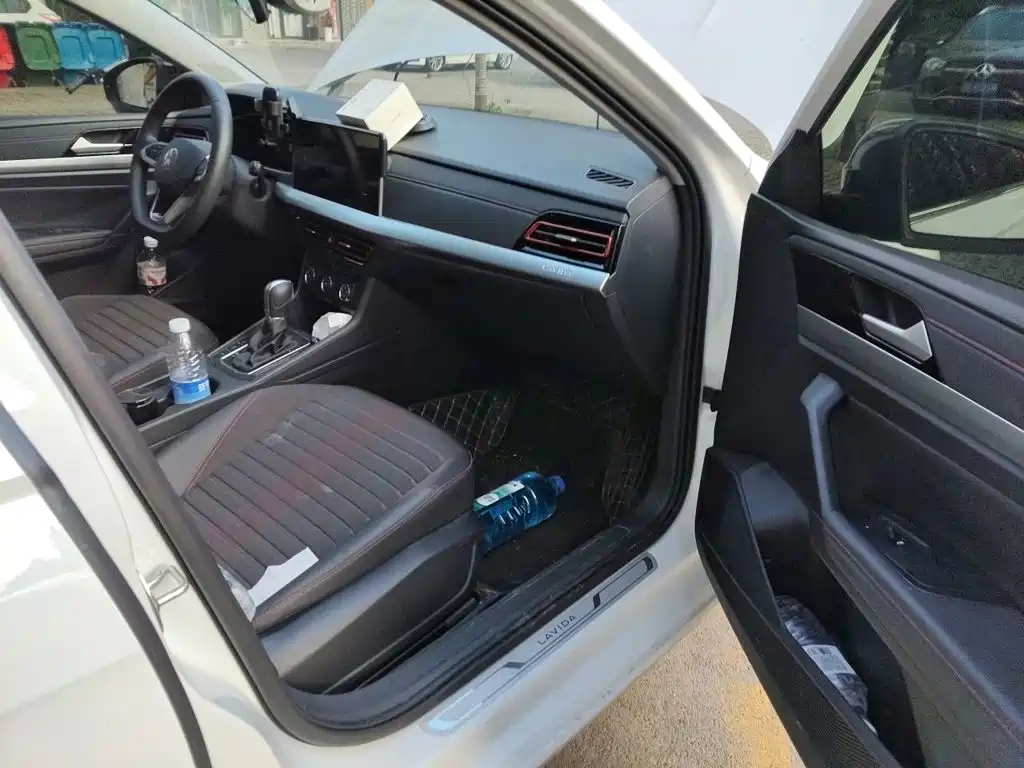 Volkswagen Lavida — миниатюра 22