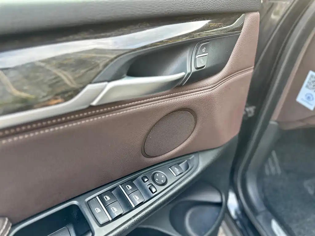 BMW X5 (Import) — миниатюра 11