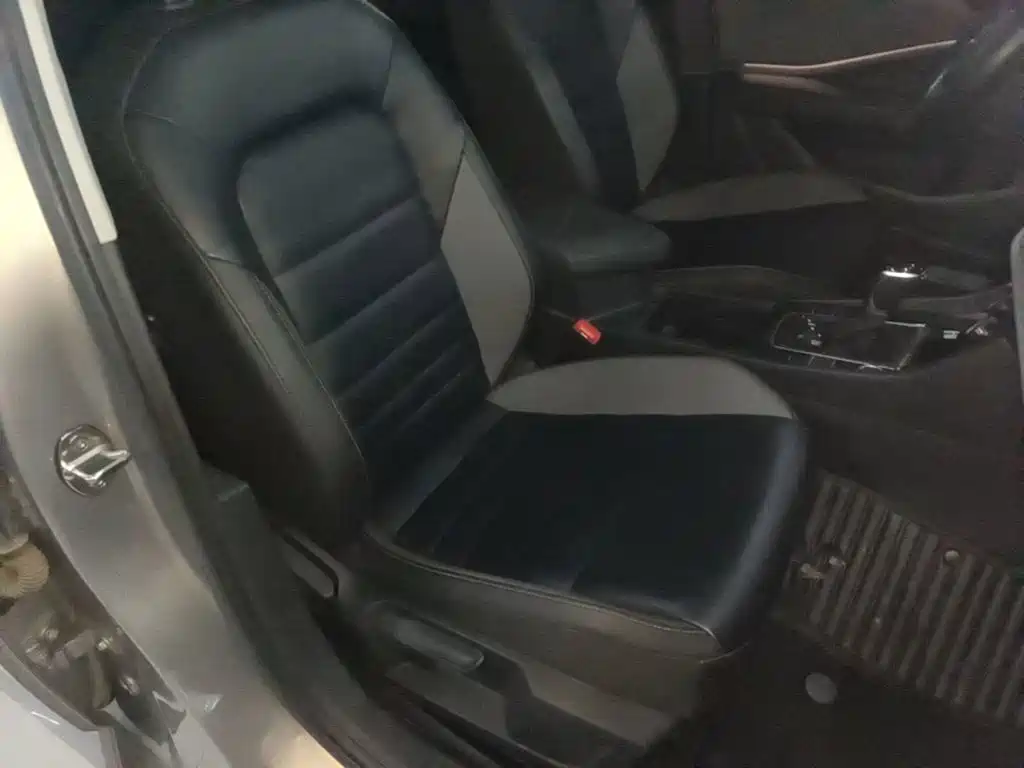 Volkswagen Sagitar — миниатюра 25