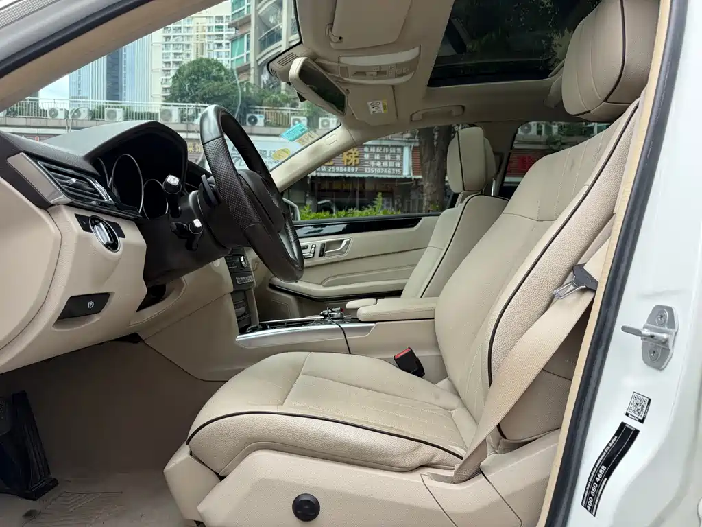 Mercedes-Benz E-Class — миниатюра 5