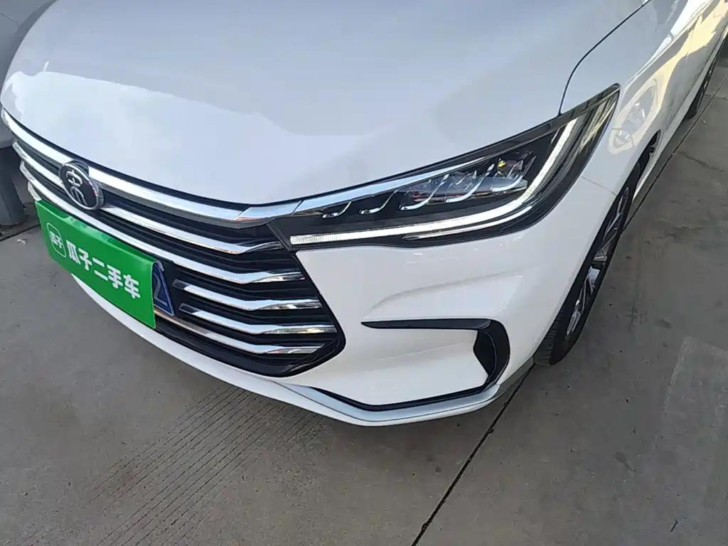BYD MAX — миниатюра 24