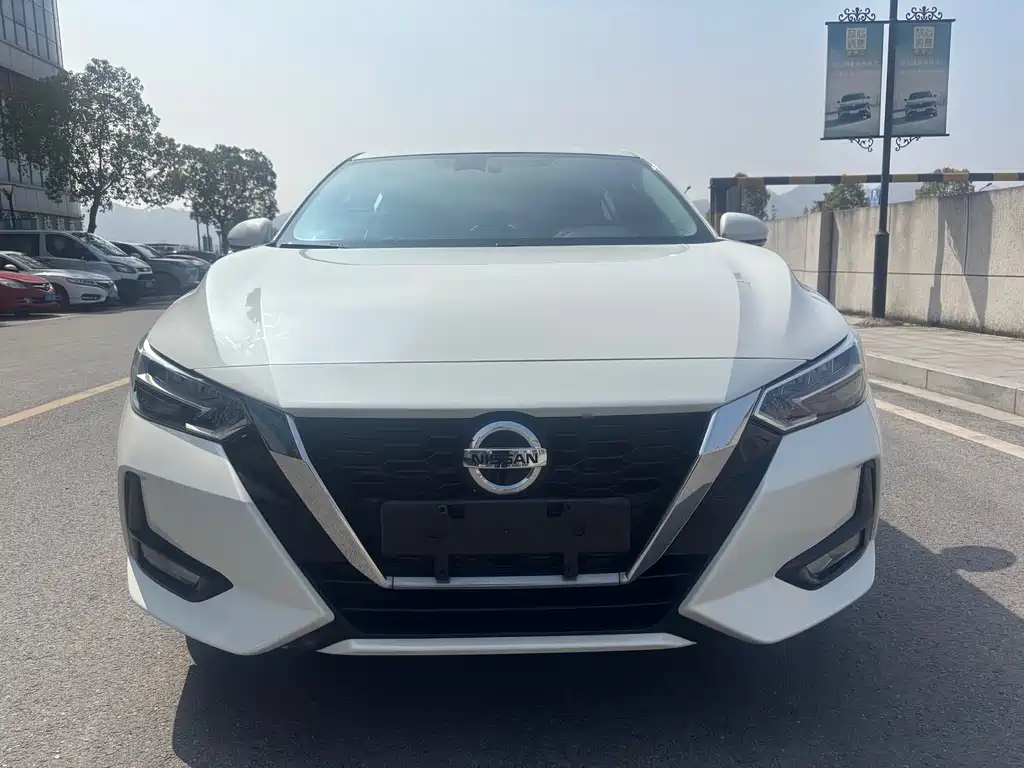 NISSAN XUAN YI