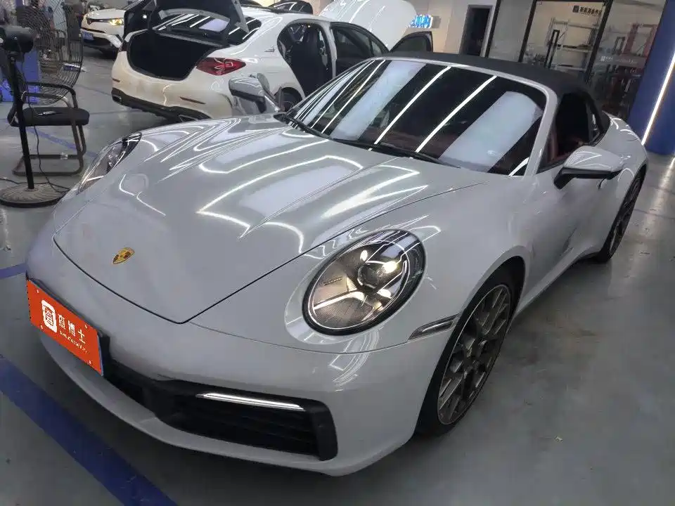 Porsche 911