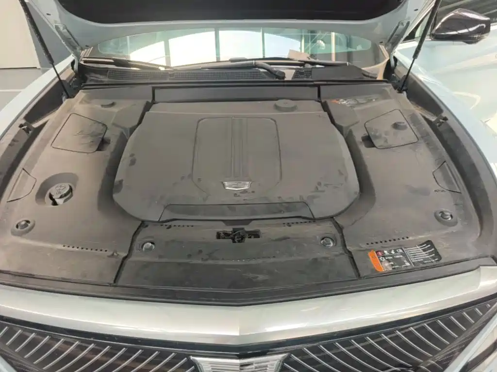 Cadillac Lyriq — миниатюра 20