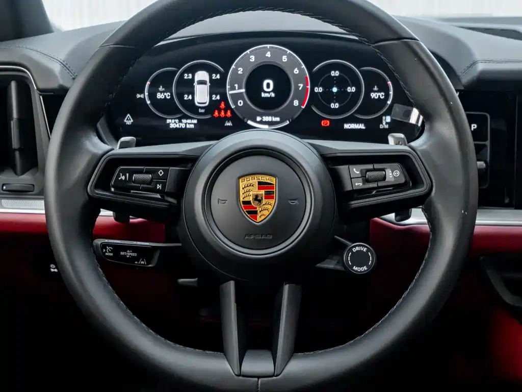 Porsche Cayenne — миниатюра 16