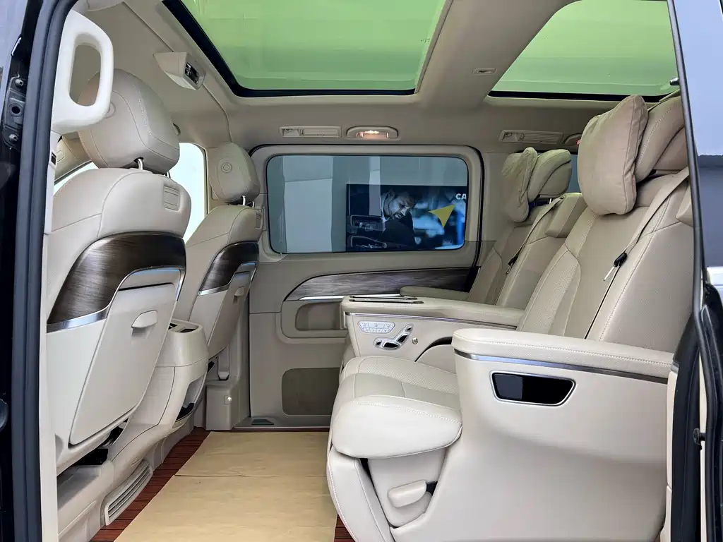 Mercedes-Benz V-Class V 2022 V 260 L Luxury