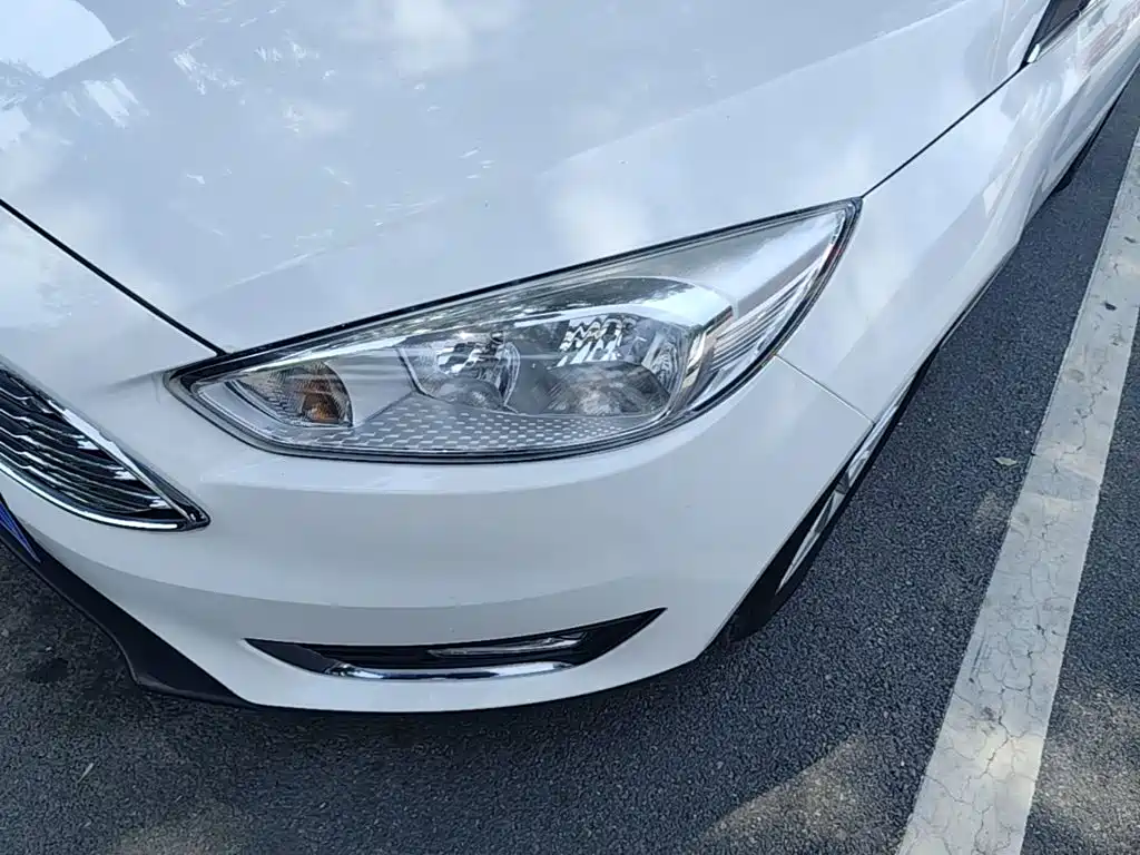 Ford Focus — миниатюра 24