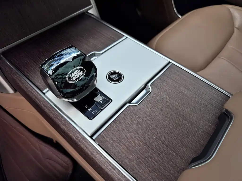 Land Rover Range Rover — миниатюра 14