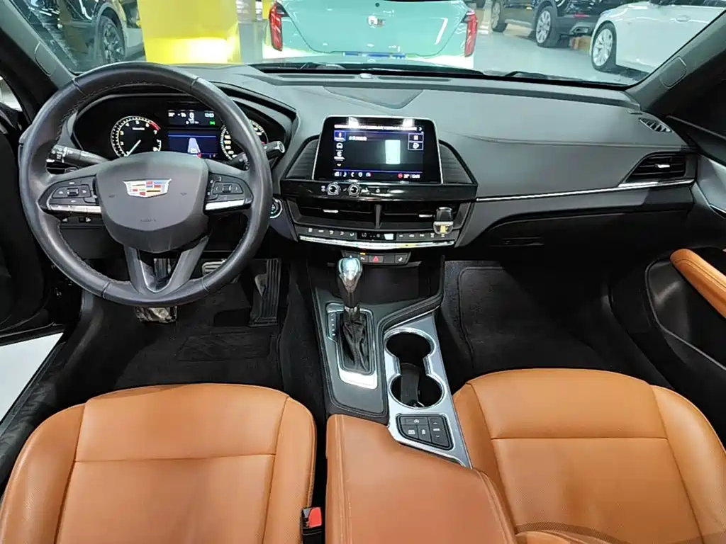 Cadillac CT4 — миниатюра 10