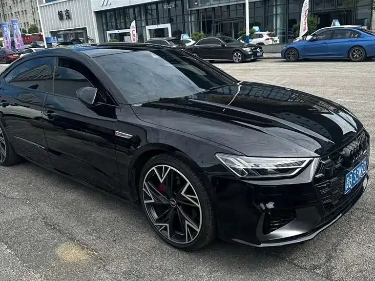 Audi A7L 2024 45 TFSI quattro