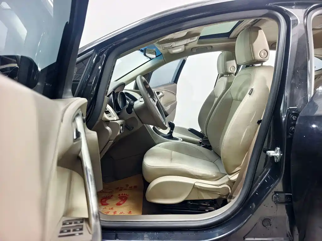Buick Excelle — миниатюра 11