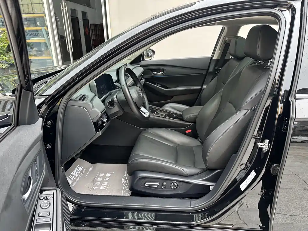Honda Accord 2025 260TURBO Luxury