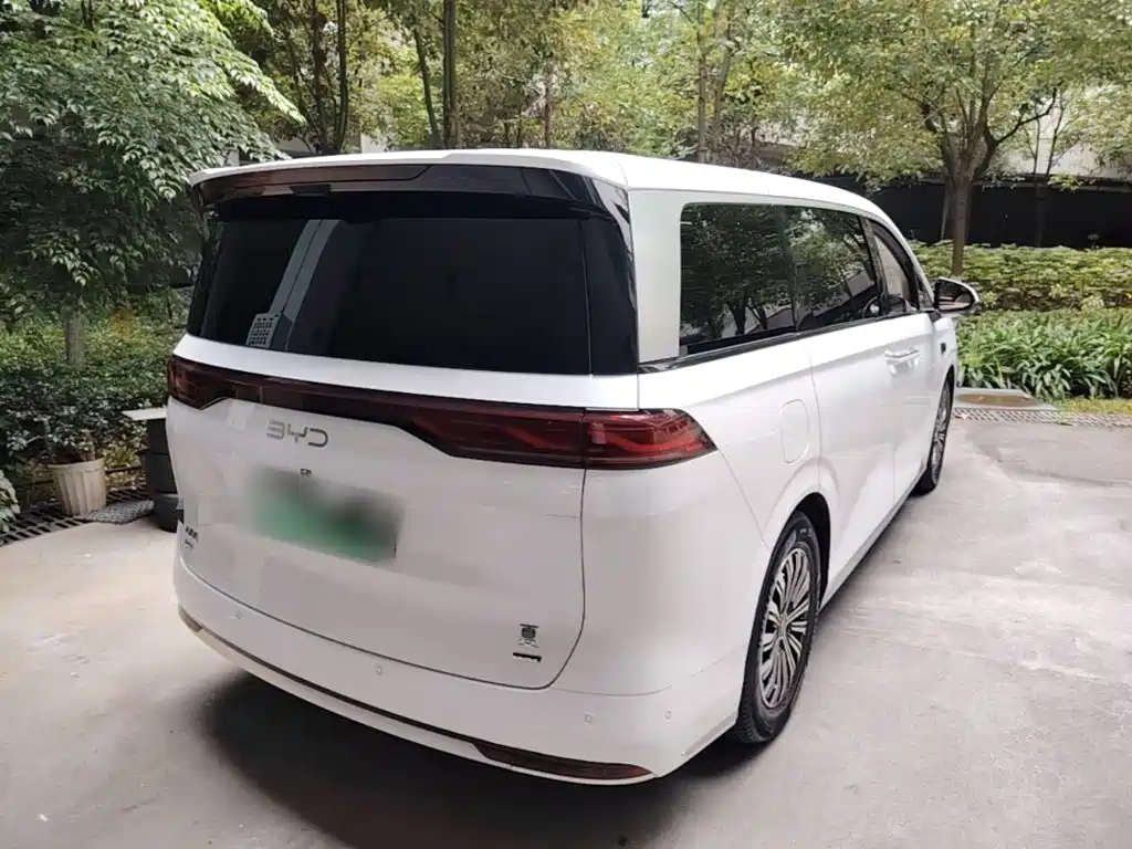 BYD Xia — миниатюра 7