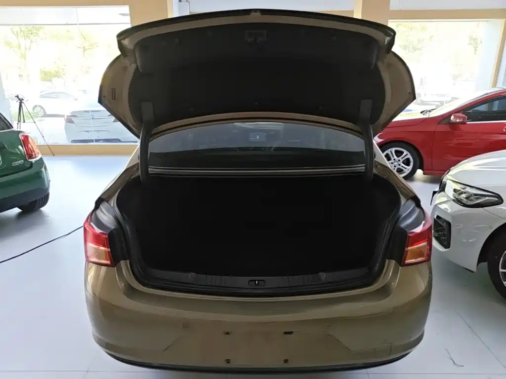 Buick Verano — миниатюра 19