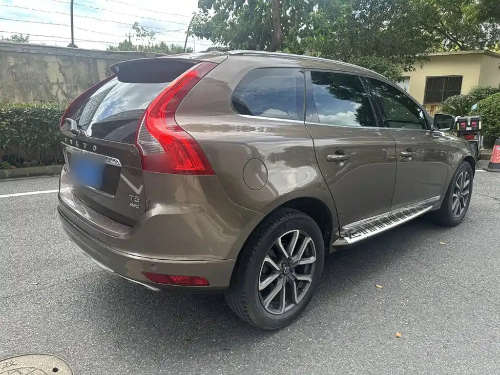 Volvo XC60 — миниатюра 5