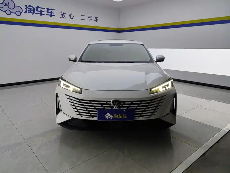Changan Eado — миниатюра 2